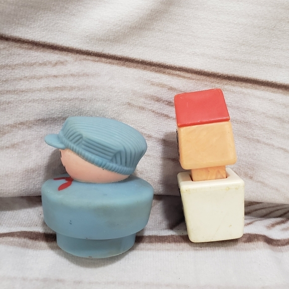 Fisher Price Little People Chunky Train Conductor 1991 McDonalds Server 1970s - Picture 5 of 10